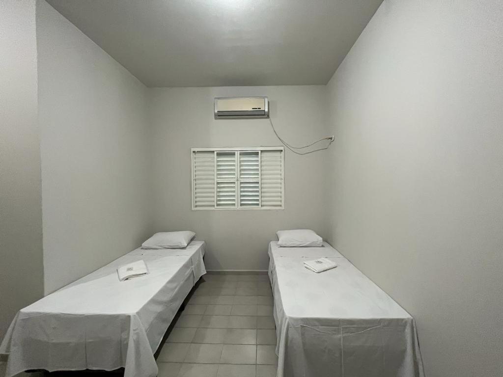Hotel E Pousada 3 Irmaos Coxim Extérieur photo