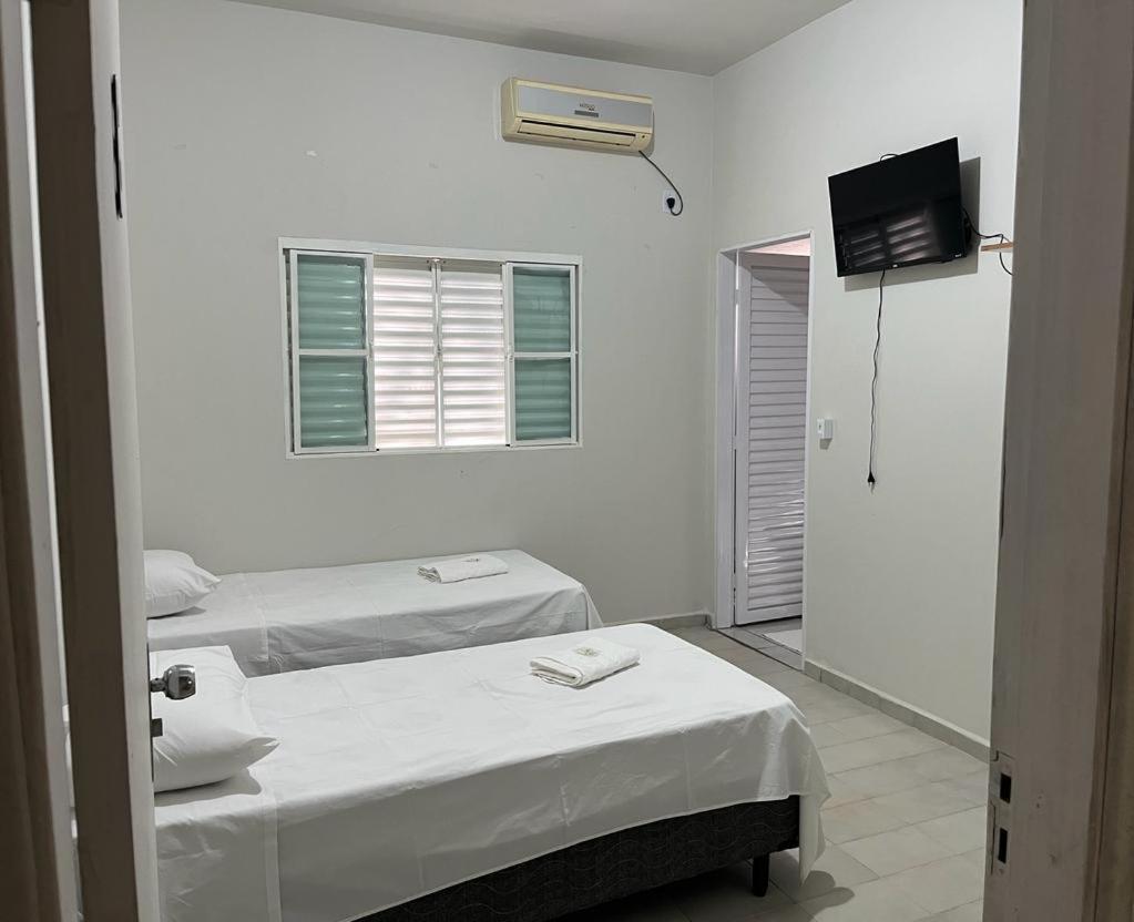 Hotel E Pousada 3 Irmaos Coxim Extérieur photo